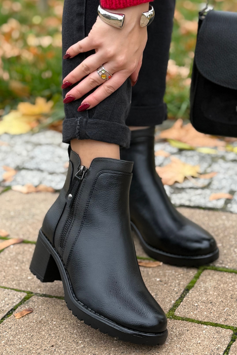 Hnědé semišové ploché boty, zateplené