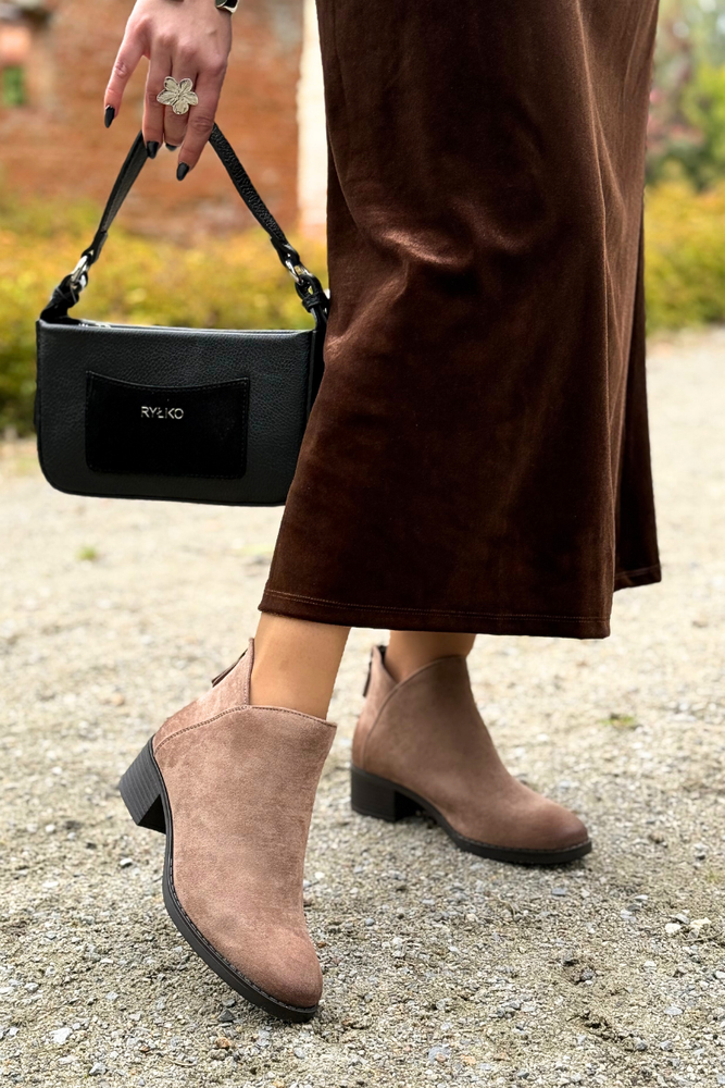 Hnědé semišové ploché boty, zateplené