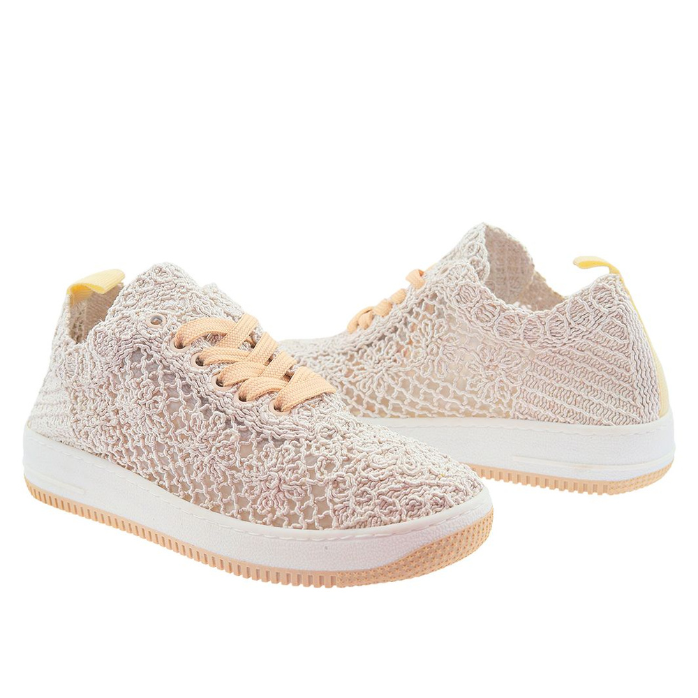 Béžové krajkové boty s tkaničkami na platformě