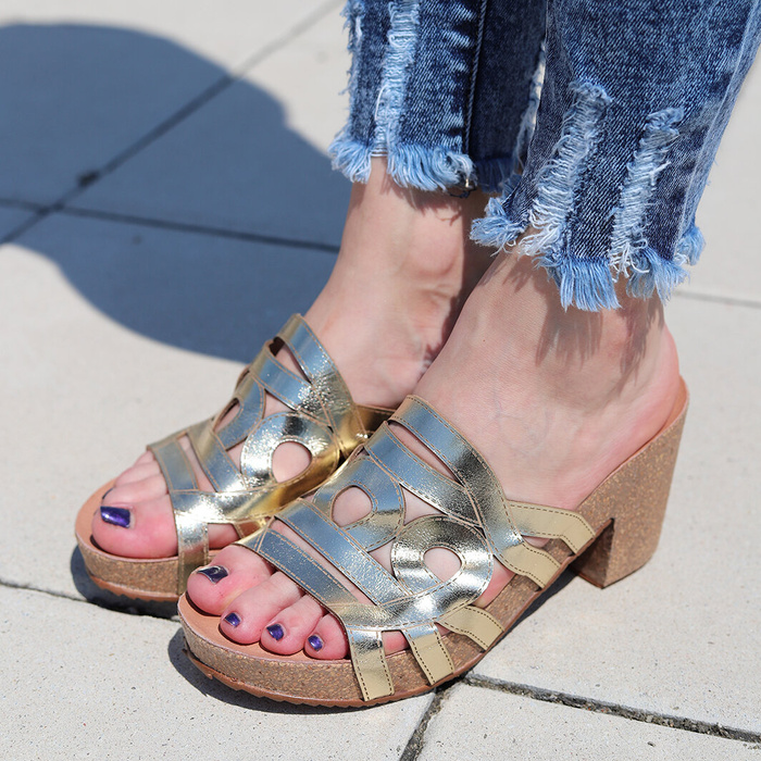 Zlaté kožené žabky Hee s vysokými podpatky