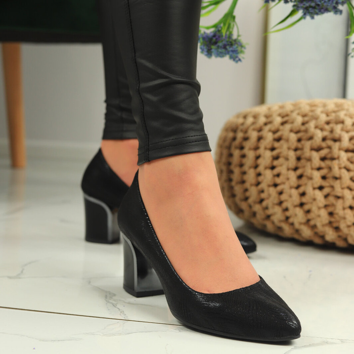 Černé lodičky na podpatku Dantex