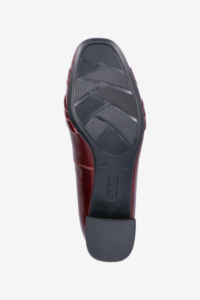 Béžové děrované lodičky s blokem Rieker