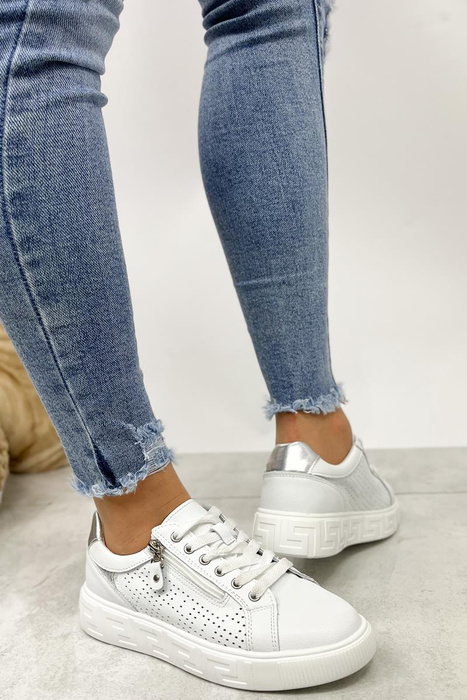 Bílé a stříbrné šněrovací sportovní boty se zipem na platformě