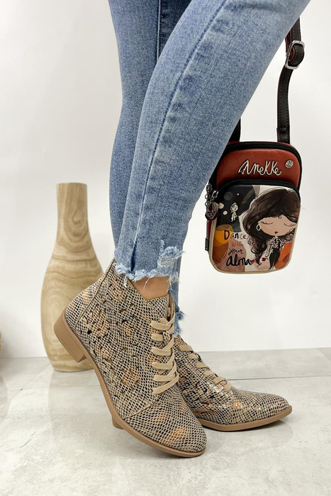 Zlaté prolamované kozačky s motivem hadí kůže, ploché