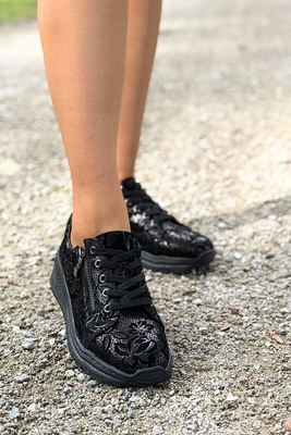 Kožené nazouvací boty na klínku se zipem, černé