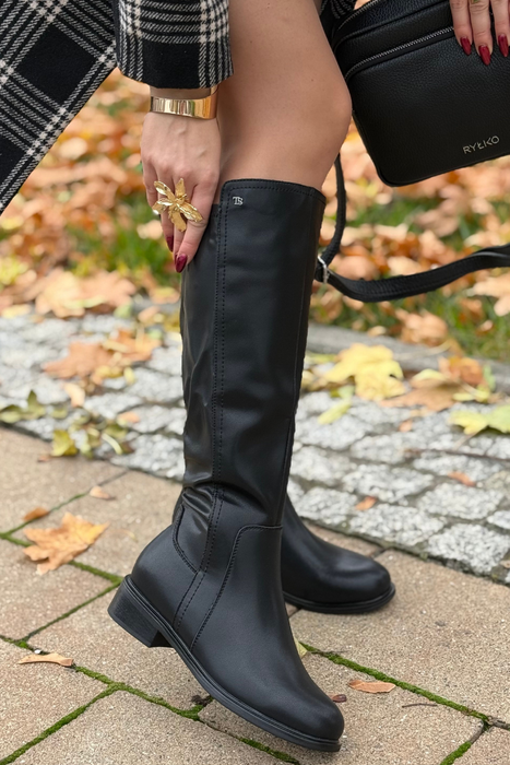 Dámské černé kožené kozačky na zip