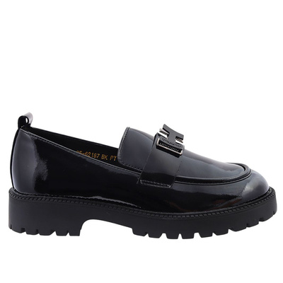 Černé kožené slip-on boty s lakovaným zdobením