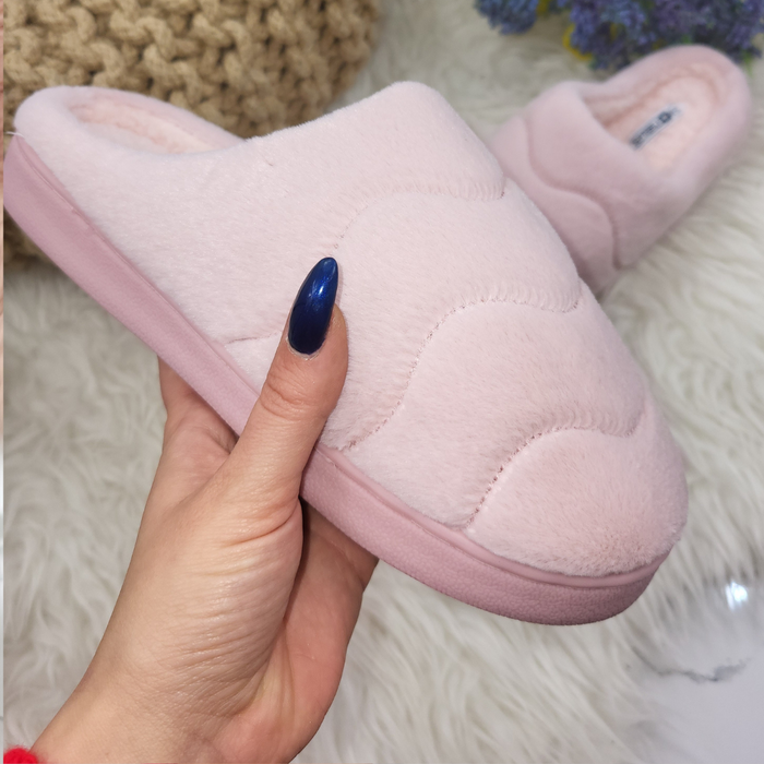 Dámské růžové kožešinové pantofle