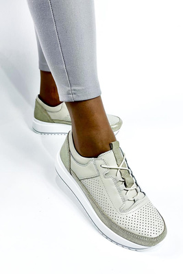 Perforované béžové a zlaté kožené boty na platformě