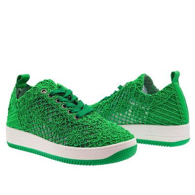 Dámské krajkové boty na zelené platformě