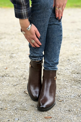 Černé kotníkové boty Potocki s ozdobným podpatkem