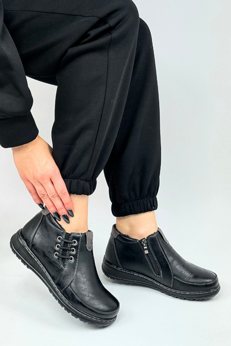 Béžové dámské zateplené kotníkové boty na šněrovací platformě se zipem