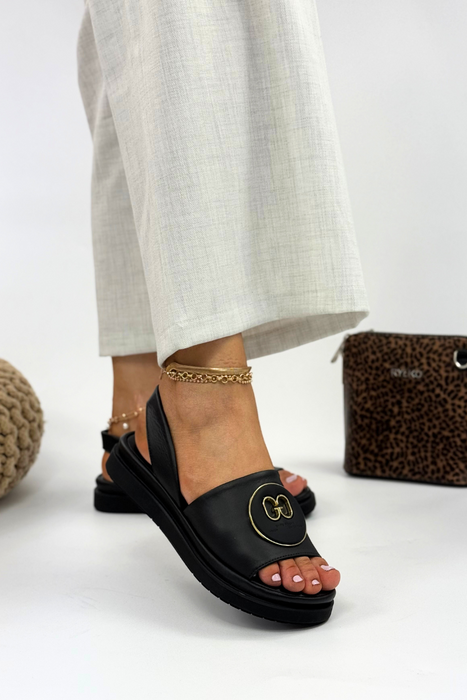 Zlaté kožené sandály s perforovaným vysokým podpatkem