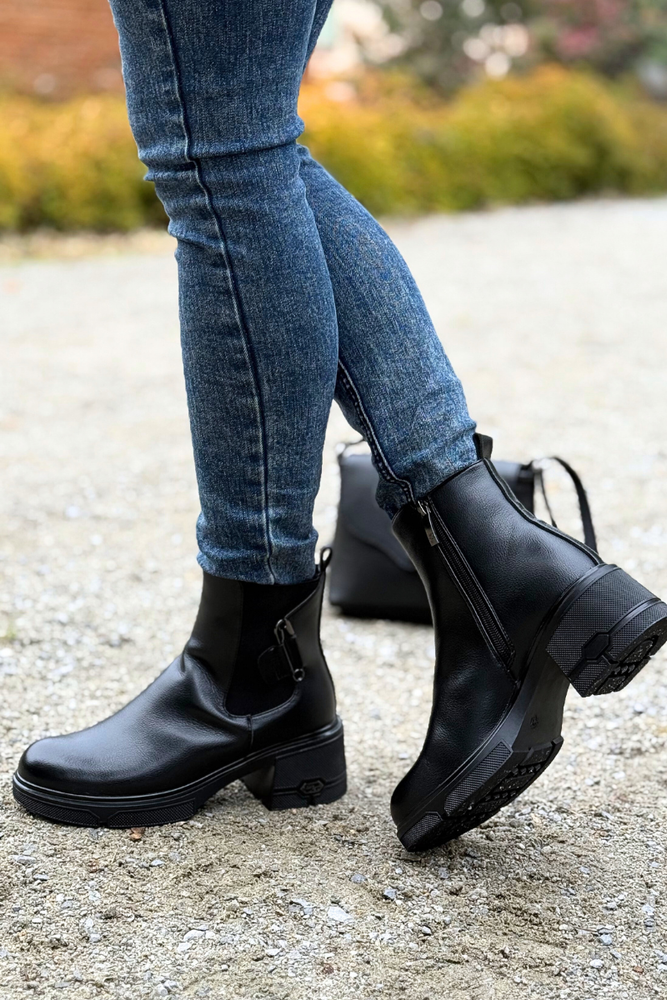 Hnědé semišové ploché boty, zateplené