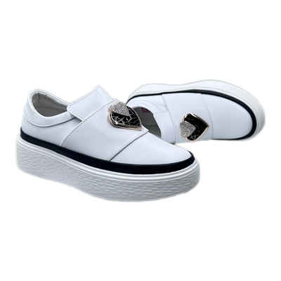 Černobílé kožené boty na platformě Artiker