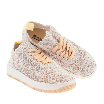 Béžové krajkové boty s tkaničkami na platformě