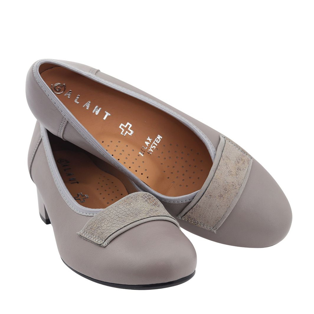 Šedé kožené lodičky na nízkém podpatku Galant