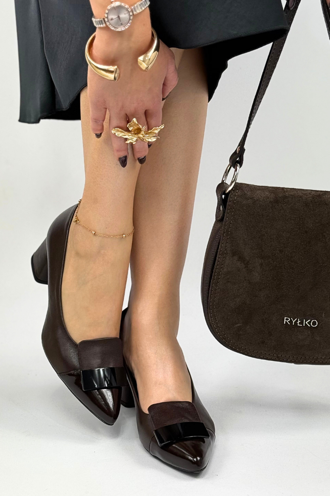 Stříbrné dámské nazouvací lodičky Kordel