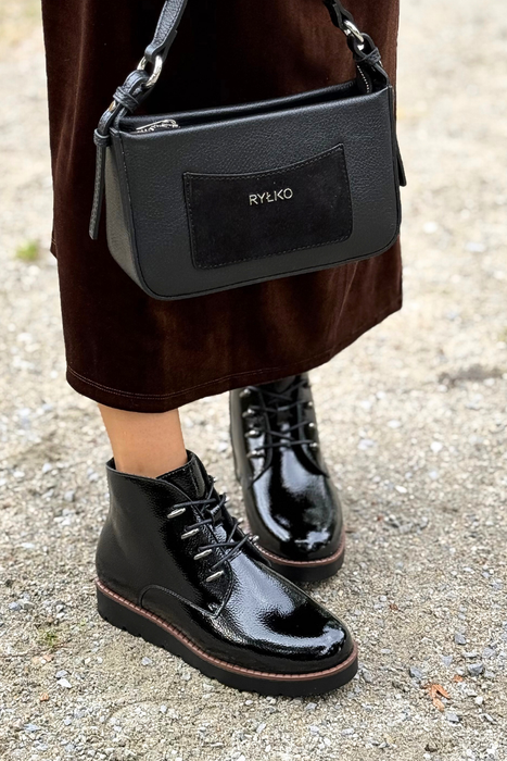 Hnědé semišové ploché boty, zateplené