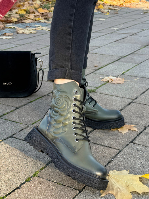 Zelené kožené kotníkové boty Artiker