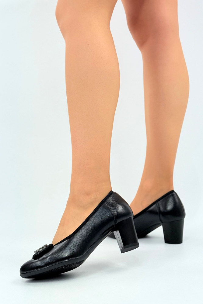 Černé kožené lodičky s blokem Galant