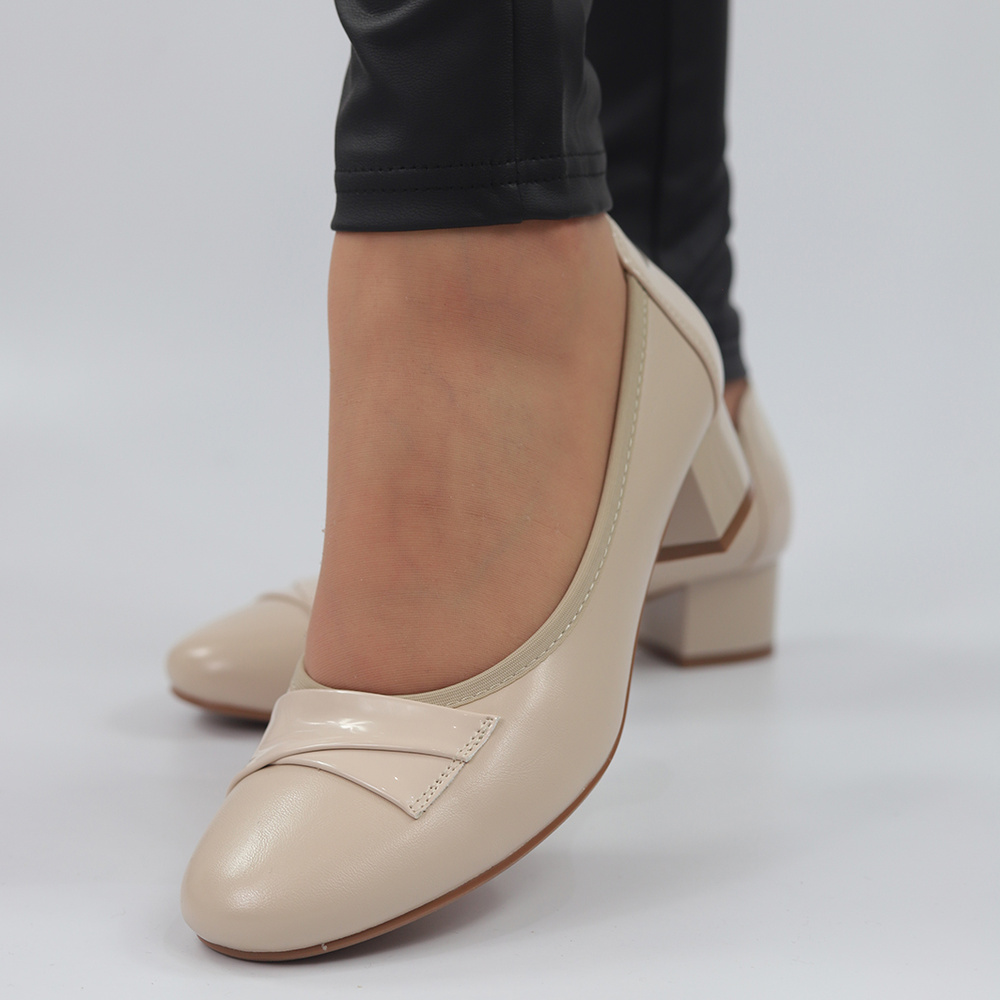 Béžové lodičky s blokem Potocki