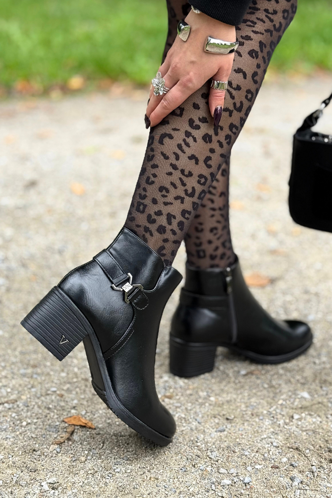 Černé kotníkové boty Potocki s ozdobným podpatkem