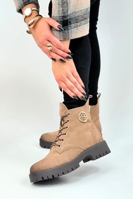 Černé kotníkové boty Potocki s ozdobným podpatkem