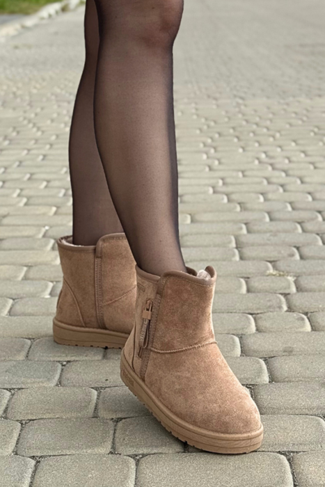 Dámské černé nazouvací sněhule s kožíškem