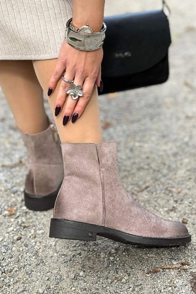 Hnědé semišové ploché boty, zateplené