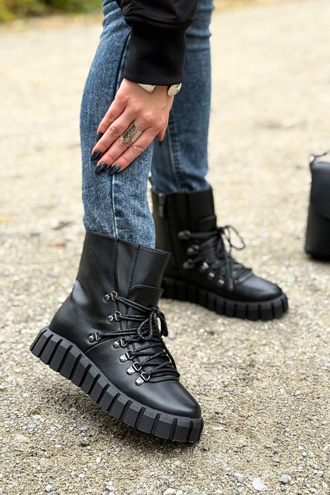 Hnědé semišové ploché boty, zateplené