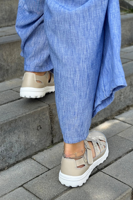 Béžové boty na suchý zip s platformou