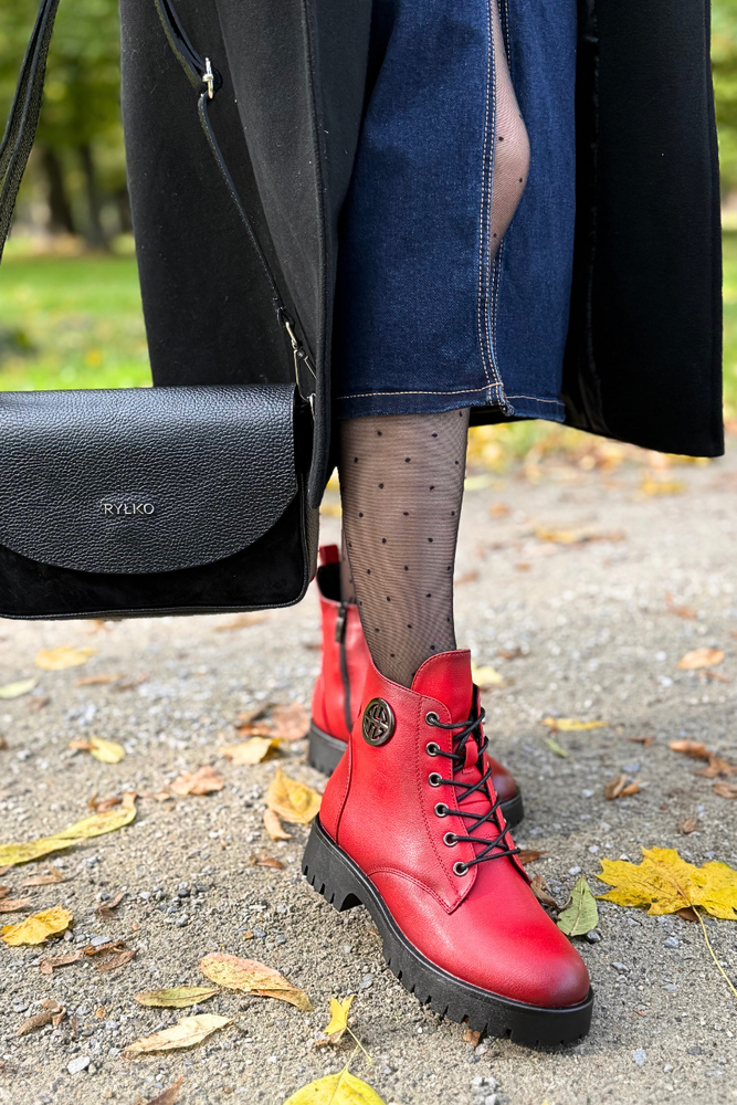 Černé kotníkové boty Potocki s ozdobným podpatkem