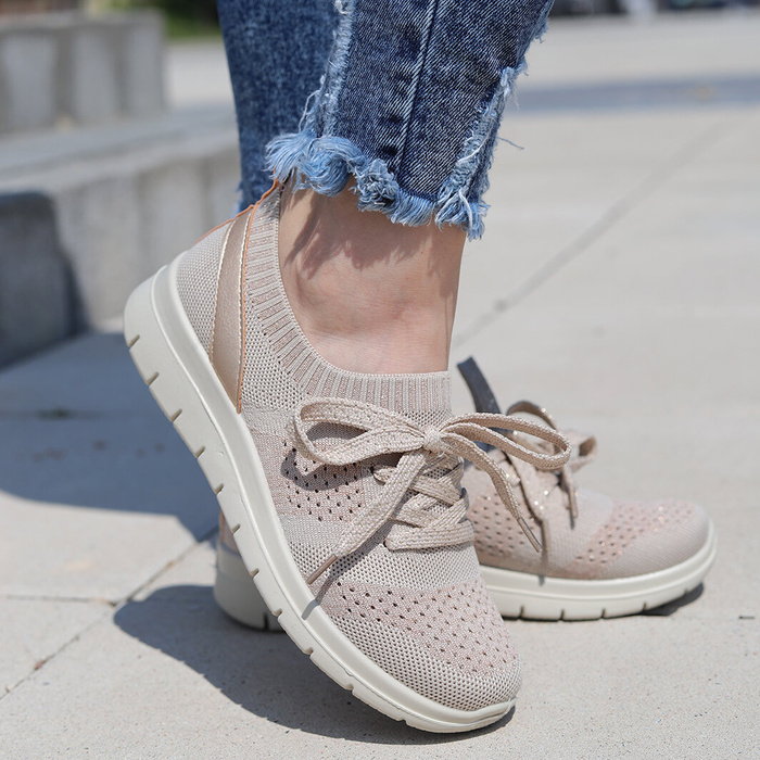 Dámská béžová šněrovací sportovní obuv T. Sokolski