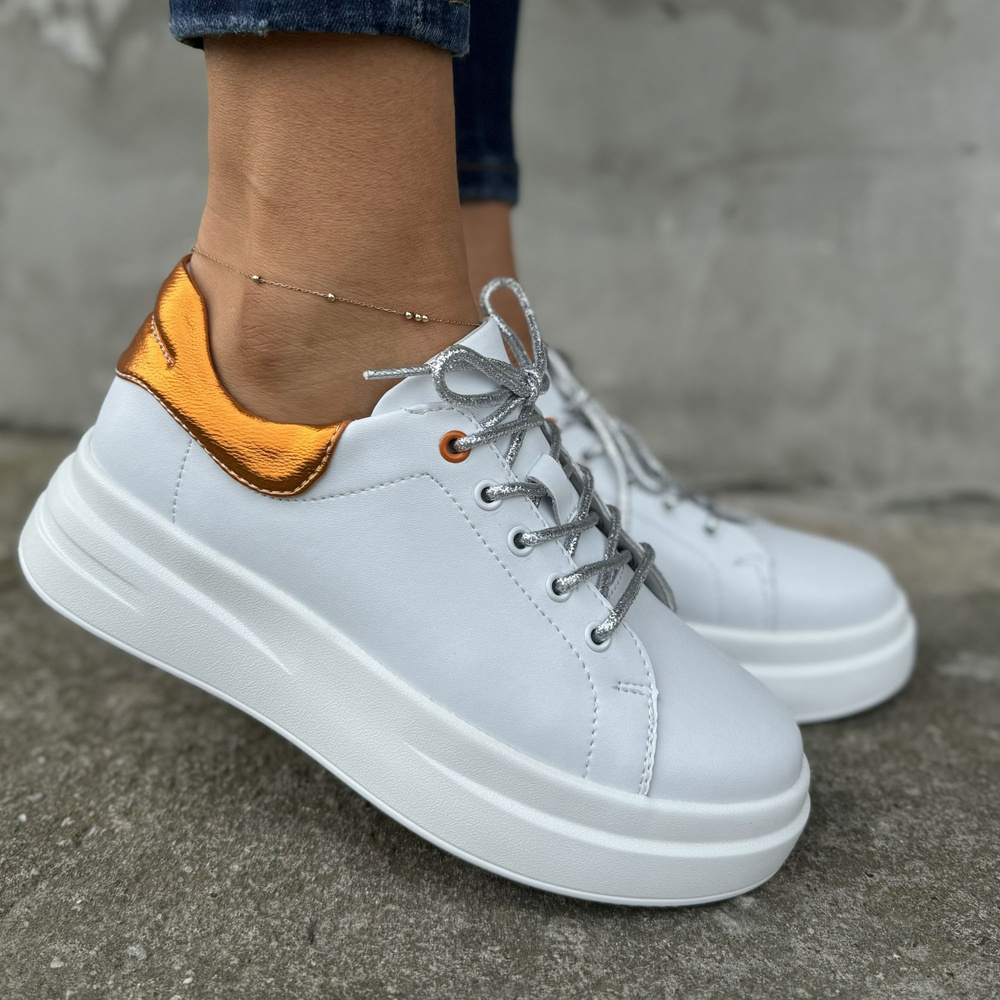 Bílé a oranžové kožené boty na platformě Artiker