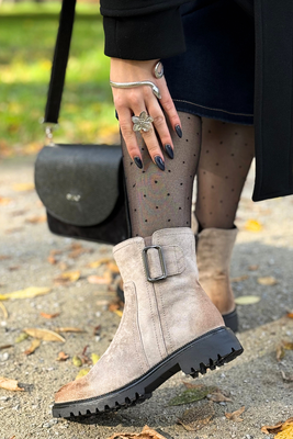 Černé kotníkové boty Potocki s ozdobným podpatkem