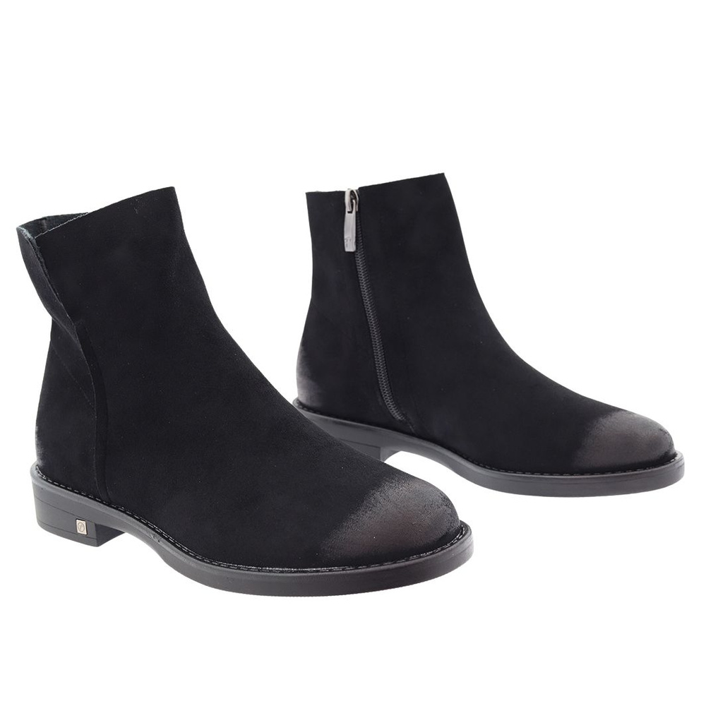 Černé dámské semišové ploché kotníkové boty se zapínáním na zip