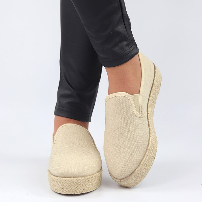 Béžové espadrilky na tkané zpravodajské platformě
