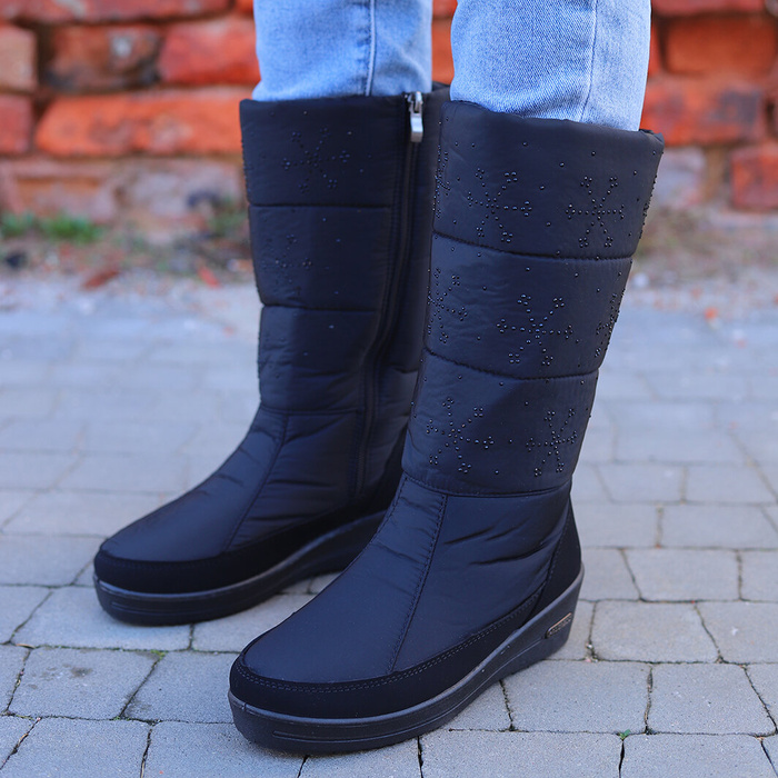 Černé zateplené sněhule Progress se sněhovými vločkami