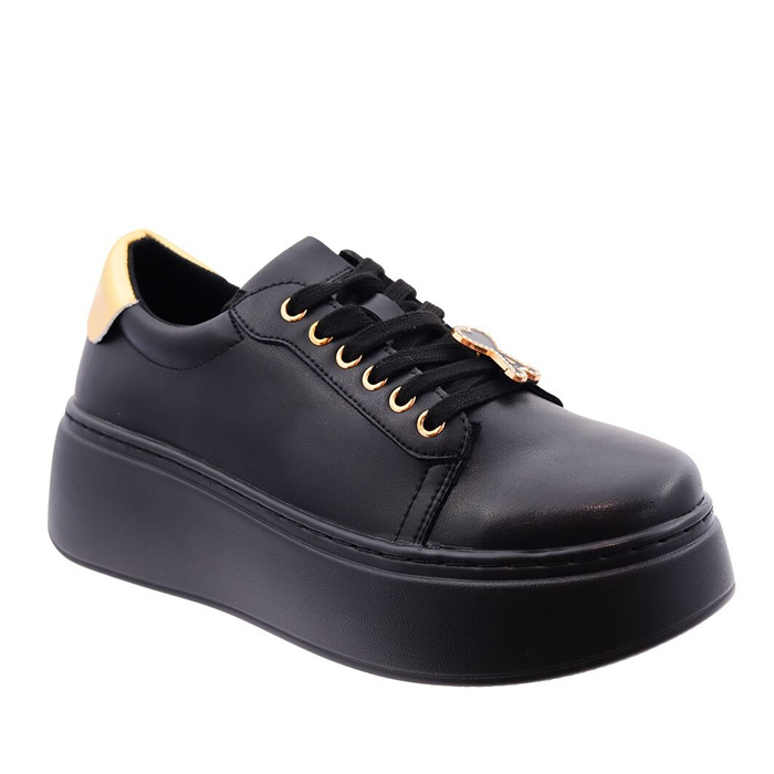 Černé kožené tenisky s tkaničkami na platformě