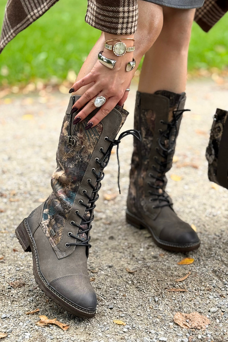 Černé kožené kozačky nad kolena se zipem Rieker