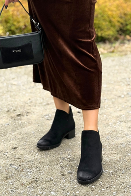 Hnědé semišové ploché boty, zateplené