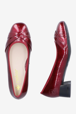 Béžové děrované lodičky s blokem Rieker