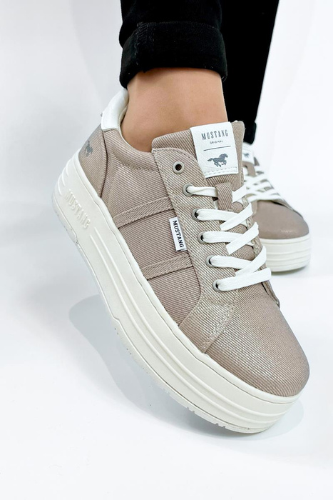 Dámské béžové tenisky na silné šněrovací platformě