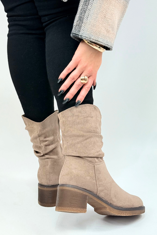 Černé kotníkové boty Potocki s ozdobným podpatkem