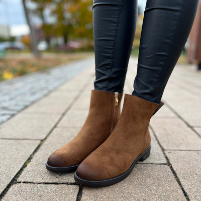 Hnědé semišové ploché boty, zateplené