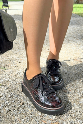 Kožené nazouvací boty na klínku se zipem, černé