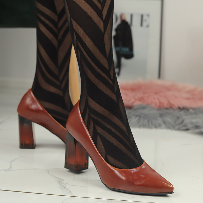 Hnědé lodičky Clasicco na jehlách