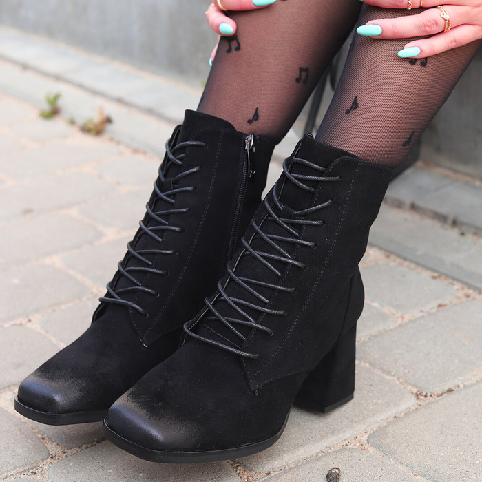 Černé semišové šněrovací kotníkové boty s blokem Potocki