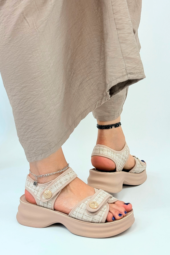 Černé dámské sandály se zirkony a suchým zipem